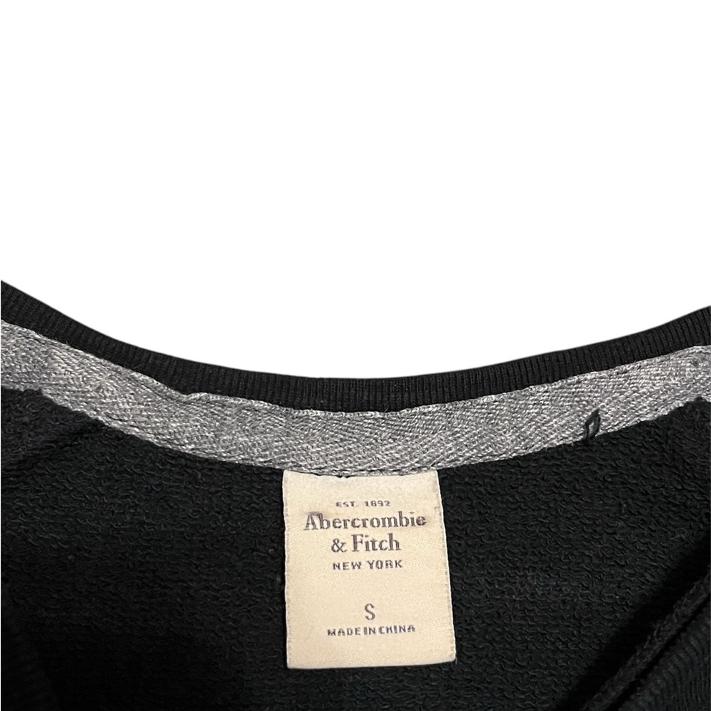 Black Cropped Long Sleeve Top - Picture 3 of 4
